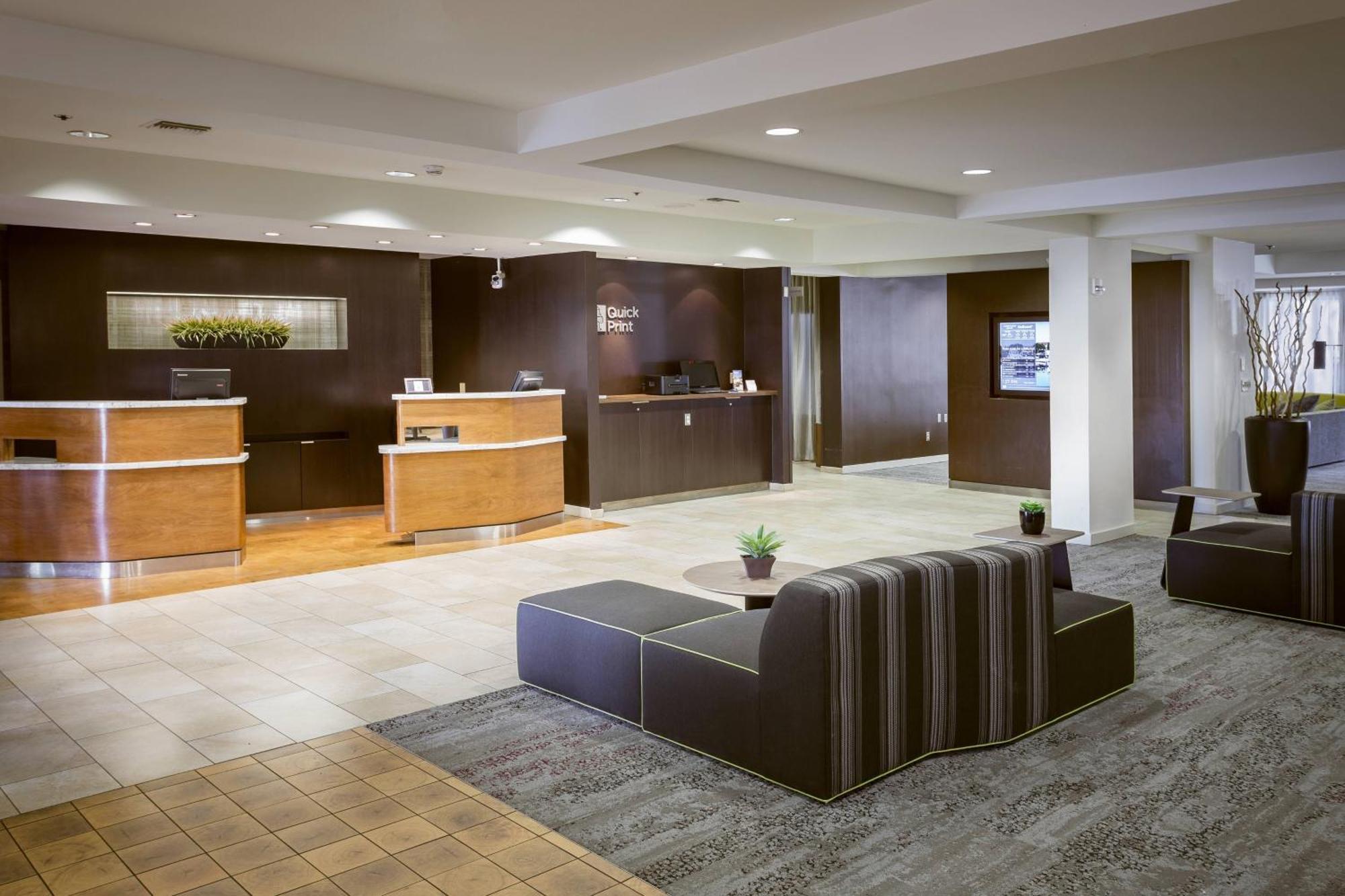 Отель Courtyard By Marriott Стоктон Экстерьер фото