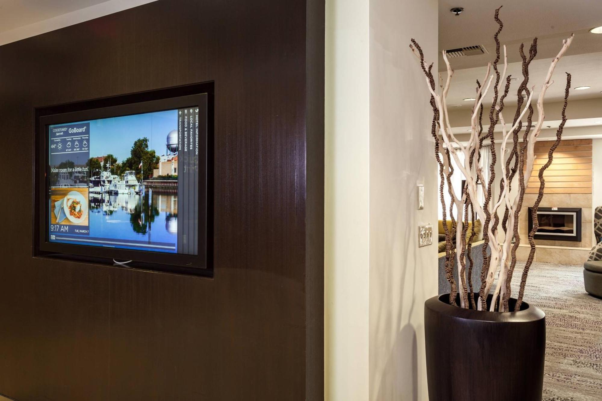 Отель Courtyard By Marriott Стоктон Экстерьер фото